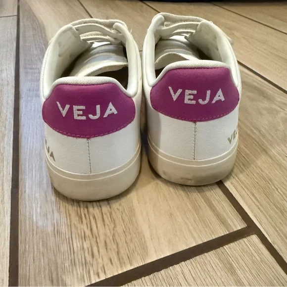 Veja RECIFE LEATHER Sneakers - Picture 11 of 12